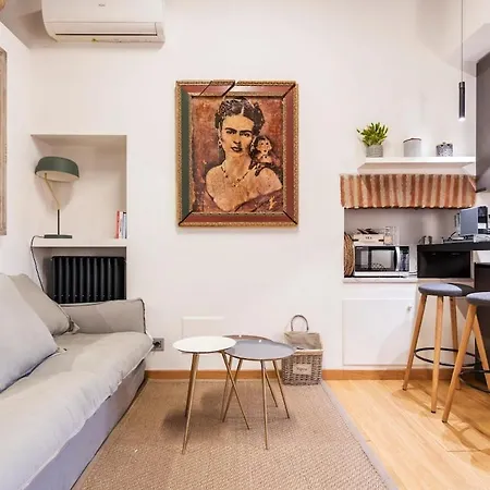 La Maison D'artiste In Brera Milano
